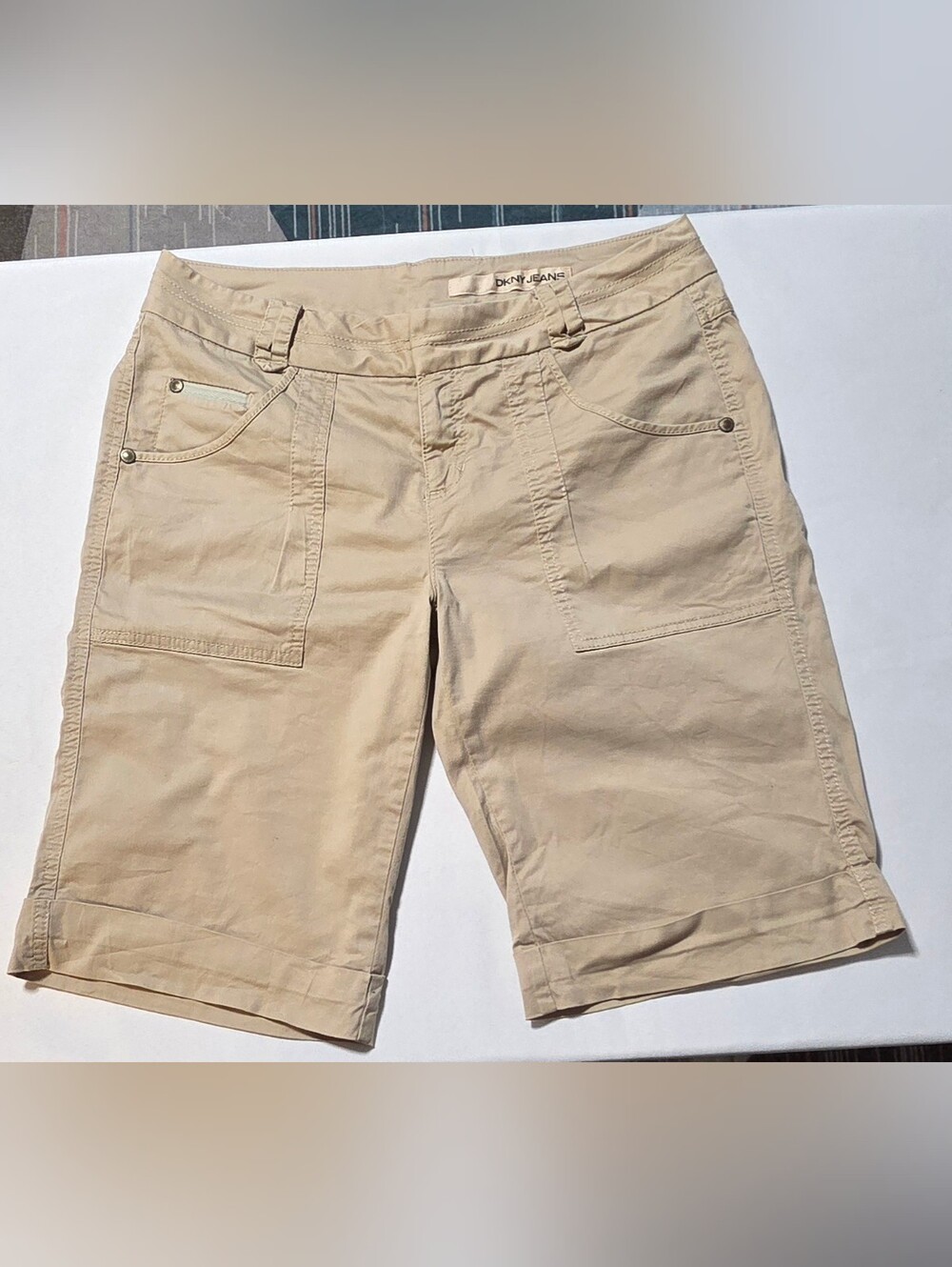 DKNY Jeans Khaki Bermuda Utility Shorts Cuffed Tan Stretch Women's Size 10
